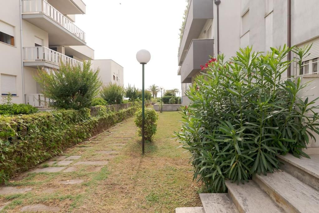 Appartamento Incantevole 2 Fronte Mare Villa Rosa Di Martinsicuro Esterno foto